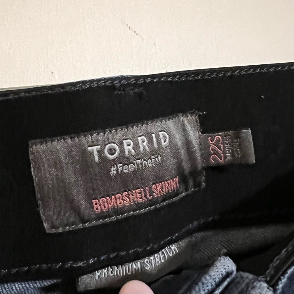 Torrid Bombshell Skinny Premium Stretch Jeans - Picture 2 of 2